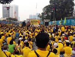 Teriakan Ribuan Pendemo Sebut PM Najib Paling Bodoh