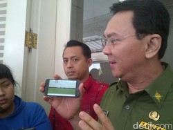 Ahok Siap Wujudkan Mimpi JK Bangun Lapangan Bola Seperti di London