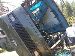 Bus Mirip Kendaraan TNI Terjungkal di Cianjur, 8 Orang Terluka