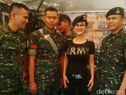 Saat Jupe Jadi Idola di Pameran Alutsista: Cita-citaku Jadi Jihandak TNI