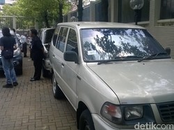 Siapa Minat? KPK Lelang Eks Mobil Dinas Rp 14-63 Juta