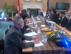 Belanda Belajar Hukum Adat ke Indonesia, Komisi III DPR Pilih ke Inggris