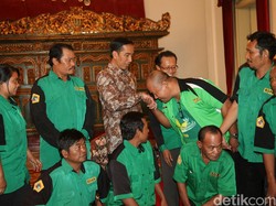 Rupa-rupa Keluhan Para Sopir ke Jokowi, dari Tilang hingga KIS