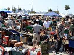 Serunya Blusukan di Pasar Loak San Francisco
