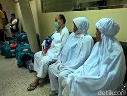 Sempat Terpisah di Madinah, 12 Jemaah Haji JKG-2 Tiba dengan Selamat di Makkah