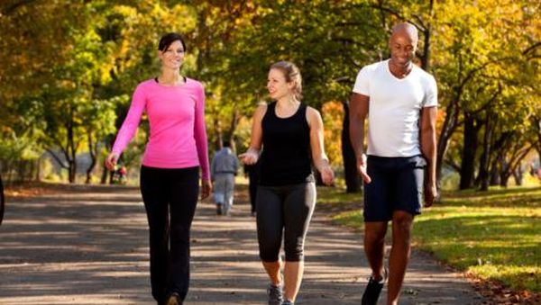 Ini yang Terjadi Pada Tubuh Saat Berjalan Kaki Selama 15 Menit Setiap Hari