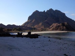 Anda Harus Datang, ini Keindahan Taman Nasional Pulau Komodo yang Diburu Turis Eropa