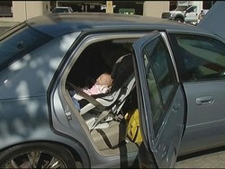Dikira Bayi yang Terjebak di Mobil, Ternyata Hanya Boneka