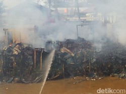 Puluhan Bedeng di Manggarai Luluh Lantak Dilalap Api, Begini Penampakannya