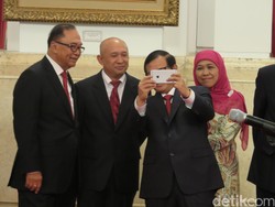 Jelang Pelantikan Kepala Staf Presiden, Teten Selfie dengan Pramono