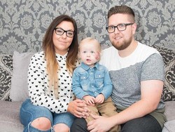 Kondisi Langka, Bocah Ini Punya Tanda Lahir Sebesar Bola Kriket di Pipinya