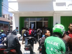 Go-Jek di Surabaya Masih Dibanjiri Pelamar, Seperti ini Antreannya