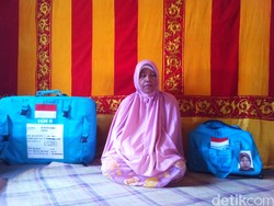 Cerita Haru Nuraini, Tukang Cuci yang Naik Haji setelah Menabung 17 Tahun