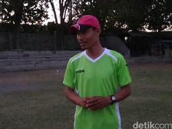 Anang Maruf Gabung Jadi Driver Go-Jek Surabaya Setelah Usahanya Bangkrut