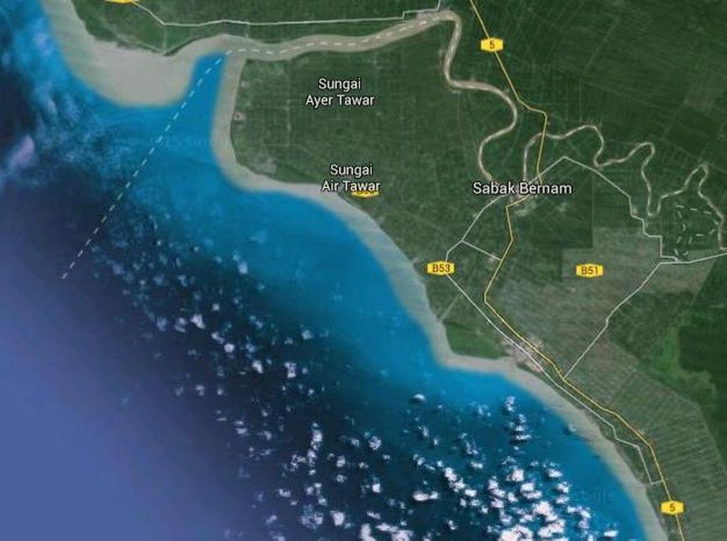 Mengintip Besarnya Peluang Bisnis Jasa Pandu Kapal di Selat Malaka