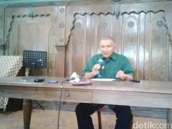 Amien Rais Hadiri Pertemuan KMP Soal RAPBN 2016