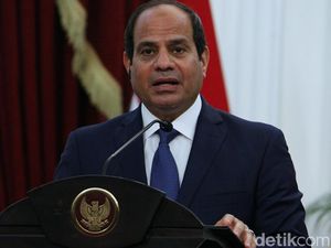Presiden Mesir Perintahkan Kemenhub dan Militer Cari Lokasi Puing EgyptAir Presiden Mesir Perintahkan Kemenhub dan Militer Cari Lokasi Puing EgyptAir
