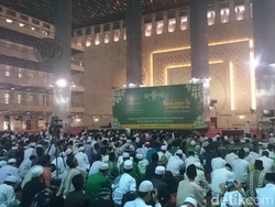 JK Hadiri Sholawat dan Istighosah NU di Masjid Istiqlal