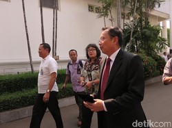 Sah! Willem Rampangilei Jadi Kepala BNPB Gantikan Syamsul Maarif