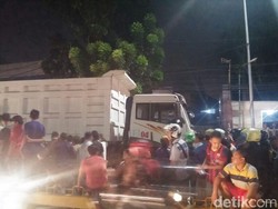 Pemotor yang Kecelakaan di Jalan Buncit Raya Meninggal Dunia