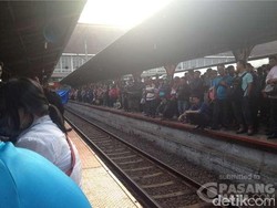 Gangguan Sinyal di Manggarai, KRL Bogor-Jakarta Tertahan 1 Jam