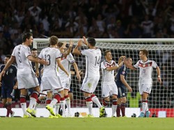 Piala Dunia, Seks, dan Bayi Laki-laki