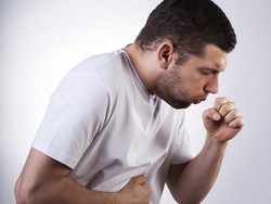 Awalnya Cuma Radang Tenggorokan, Pria Ini Akhirnya Diamputasi