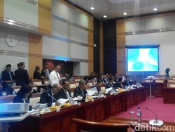 Komisi I DPR Mulai Uji 33 Dubes Pilihan Jokowi