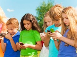 Kecanduan Gadget, Bocah 13 Tahun Masuk Panti Rehabilitasi