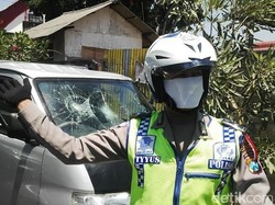 Mobil Muat Batu Akik Dirusak Warga Diduga Terlibat Tabrak Lari