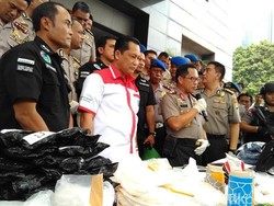 Rilis Pengungkapan Narkoba, Kapolda Metro dan Komjen Buwas Saling Memuji