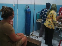 Mobil Angkutan Umum di Bromo Masuk Jurang, Turis Asing Jadi Korban