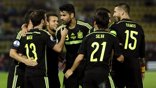 Juan Mata (nomor 13) saat kali terakhir memperkuat timnas Spanyol.
