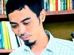 Ojek Pangkalan Siapa yang Bela?