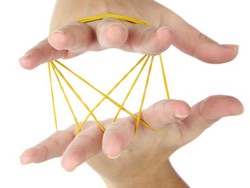 Manusia-manusia Karet, Tubuhnya Bisa Berputar 180 Derajat dan Masuk Koper