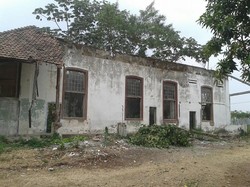 Tak Hanya Rumah Mak Lampir, Bangunan Tua di Depok Juga Terancam