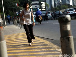 Target November Selesai, Perbaikan 12 Titik Trotoar di Bandung Baru 30 Persen