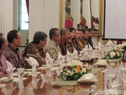 Ajak Rektor Makan Siang, Jokowi: Situasi Politik Selesai, Mari Bahas Ekonomi