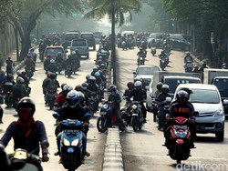 Selamat Pagi para Pemotor di Jakarta, Masih Suka Melawan Arus?