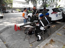 Disiplinkan Anggota TNI, Polisi Militer Gelar Razia Lalu Lintas di Jl Salemba
