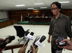 Komedian Mandra Bersyukur Pemalsu Tanda Tangannya Jadi Tersangka di Bareskrim