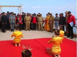 Tim Bhakesra Sapa Pulau Wawonii, Bumi Seribu Air Terjun