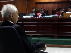 Gary Mengaku Diperintah Kaligis Beri Amplop ke Hakim dan Dolar ke Panitera