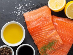 Salmon Hasil Rekayasa Genetik Bisa Dikonsumsi Manusia, Amankah?