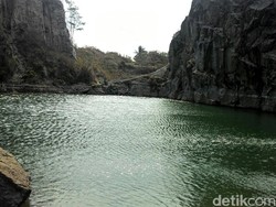 Ini Penampakan Danau Bacan Sebelum dan Sesudah Terisi Air