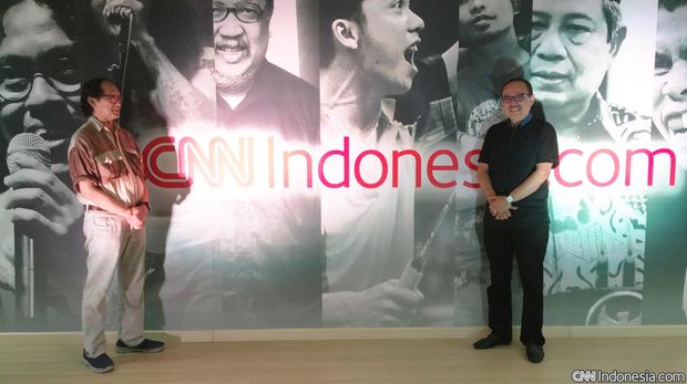 Setiawan Djody dan Eros Djarot, musisi dan budayawan yang dekat dengan Yockie Suryo Prayogo.
