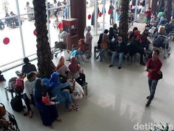 5 Pesawat Bisa Mendarat di Pekanbaru, 40 Penerbangan Lainnya Batal