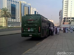 Layanan Bus Pulih, Jemaah Indonesia Kembali Berbondong ke Masjidil Haram