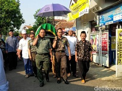 Duka Menteri Siti untuk Dulman, Pejuang Konservasi Hutan di Sukabumi