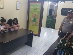 Razia Warung Remang-remang di Tangerang, Botol Miras dan Pasangan Mesum Diamankan